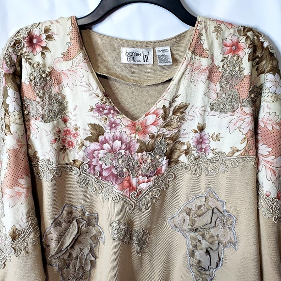 Flowers and Lace Patchwork Shirt Size 2x - Picture 10 of 10